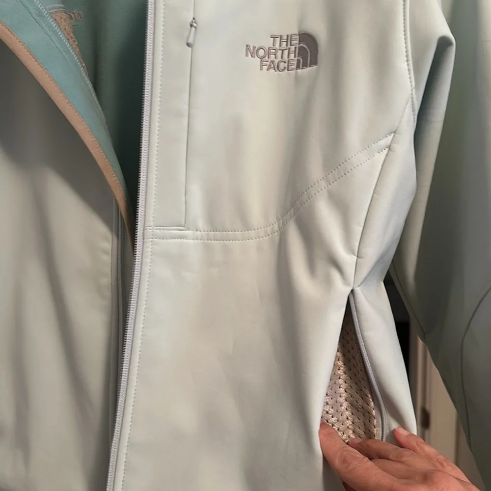 North Face all weather jacket women’s mint green - Picture 5 of 6
